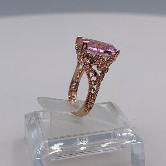 Betsey Johnson dress, sz 8, cream lace over coral lining, short sleeve, EUC - Picture 16 of 16